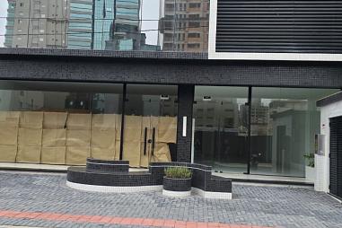 Linda sala comercial Perequê