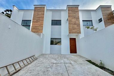 Lindo Sobrado no Rio Pequeno