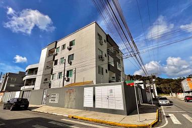 Apartamento com 2 quartos à venda, 65m², 1 banheiro, 1 garagem - Santa Regina - Camboriú