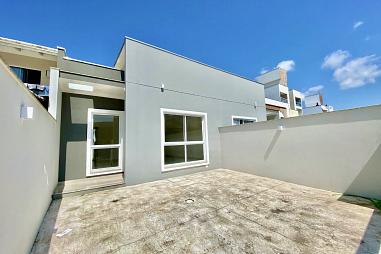 Ampla Casa no Centro de Camboriú