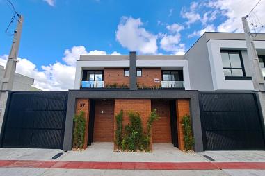 Amplo Sobrado em Camboriú