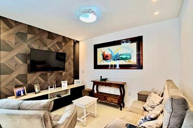 Sobrado Diferenciado no Centro