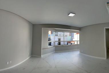 Lindo apartamento no coração de Balneário Camboriú