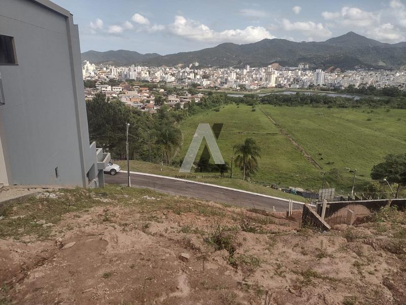 TERRENO EM CONDOMÍNIO FECHADO NO CENTRO DE CAMBORIÚ — foto 2
