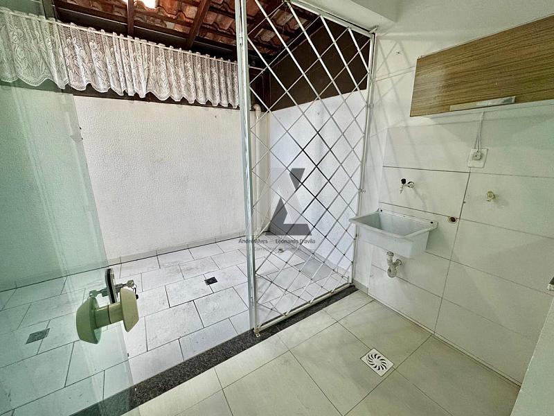 Sobrado em Camboriú — foto 3