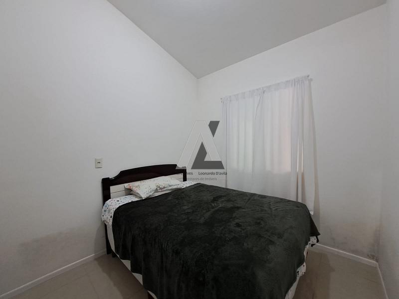 Sobrado com 03 Dormitórios — foto 11