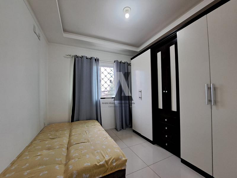 Sobrado com 03 Dormitórios — foto 12