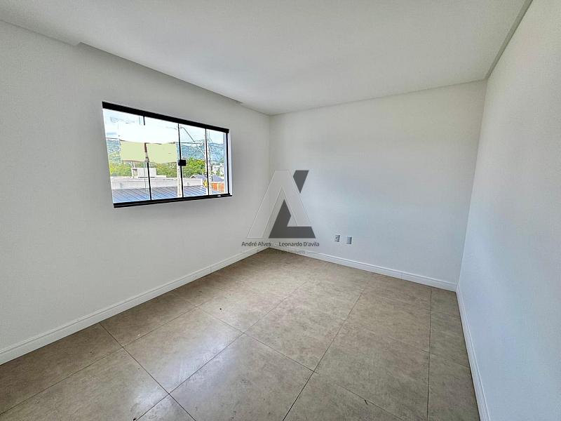 Lindo Sobrado no Rio Pequeno — foto 11