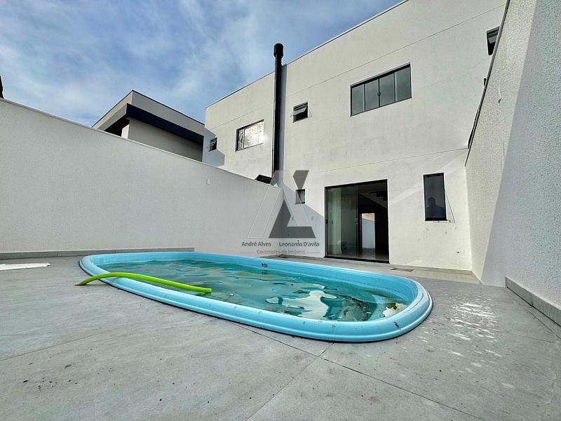 Lindo Sobrado no Rio Pequeno — foto 5