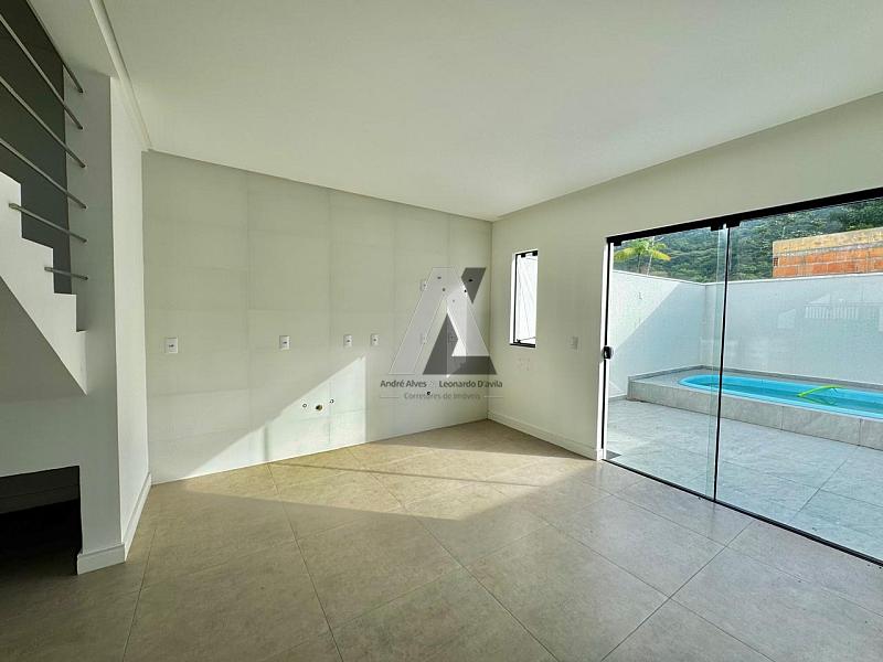 Lindo Sobrado no Rio Pequeno — foto 3