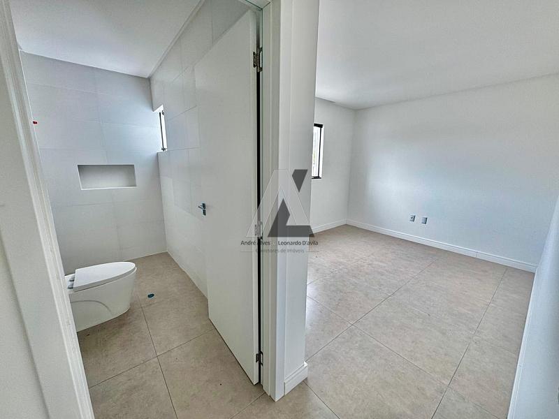 Lindo Sobrado no Rio Pequeno — foto 14