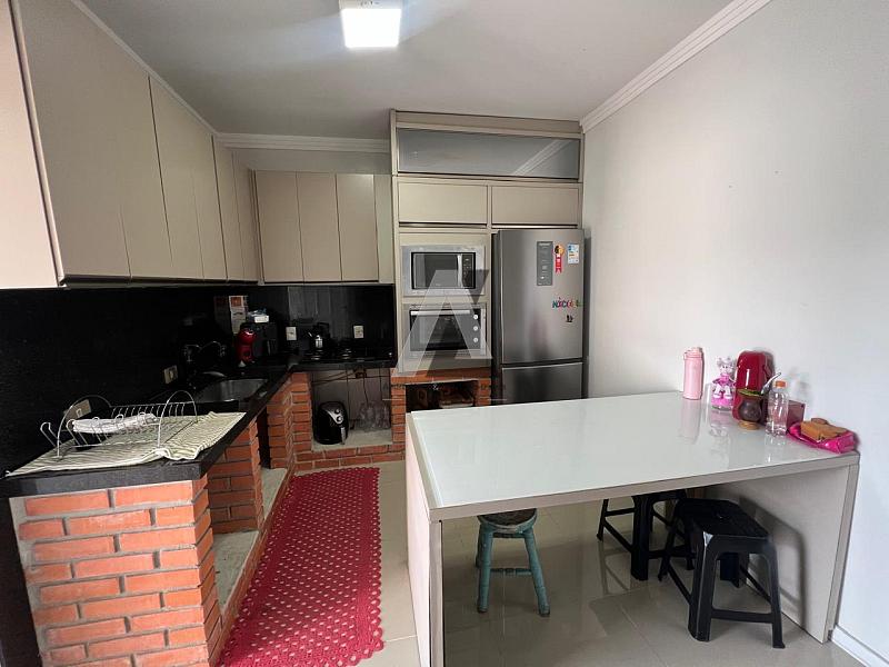 Sobrado no Bairro Santa Regina — foto 11