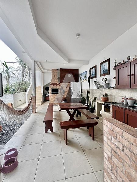 Casa no bairro São Francisco de Assis — foto 3