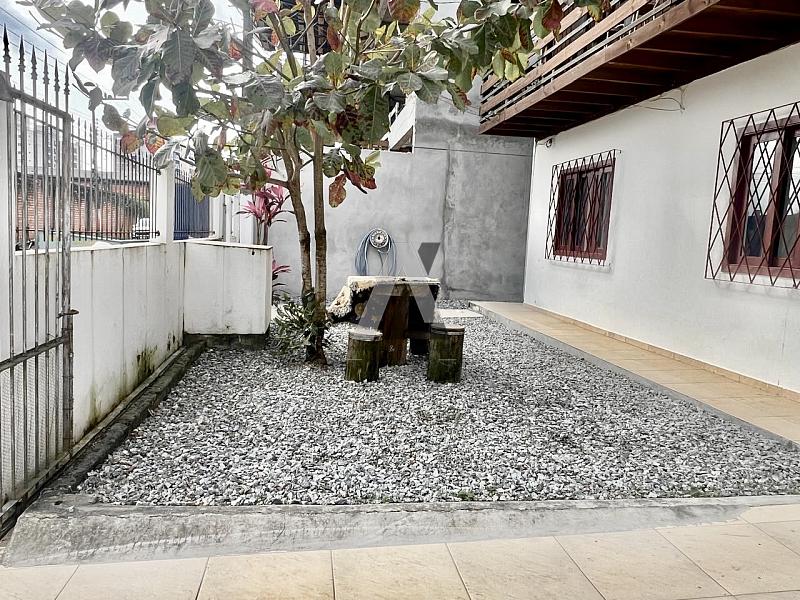 Casa no bairro São Francisco de Assis — foto 2