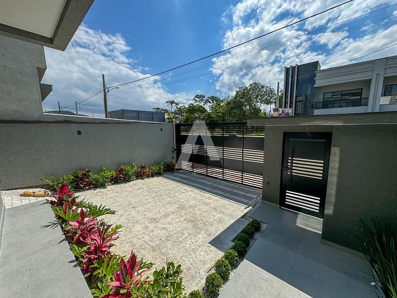 Linda Casa em Camboriú — foto 8