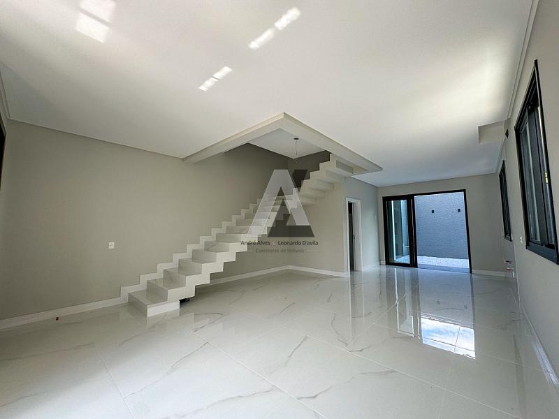 Linda Casa em Camboriú — foto 11