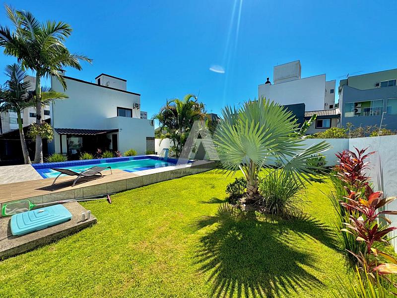 Linda casa no centro de Camboriú — foto 10