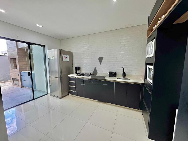 Lindo Sobrado Com 2 vagas e Espaço Gourmet — foto 9