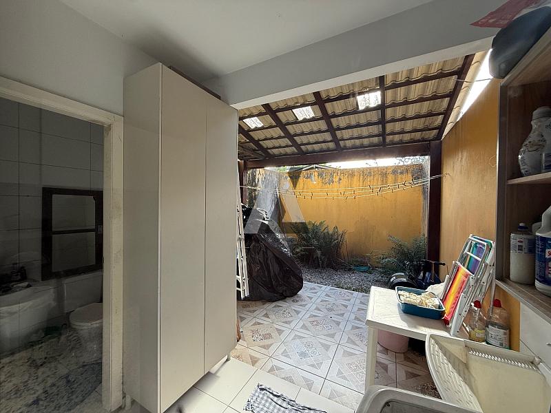 SOBRADO BAIRRO CEDRO — foto 4