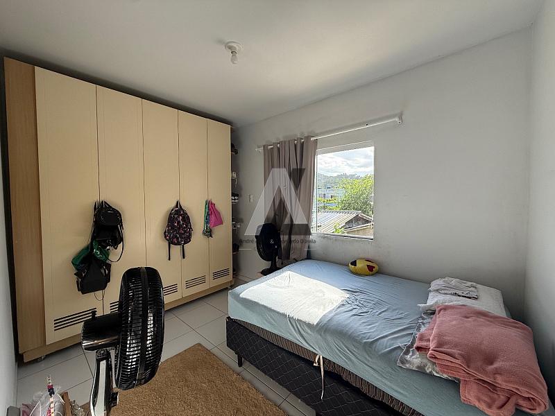 SOBRADO BAIRRO CEDRO — foto 7