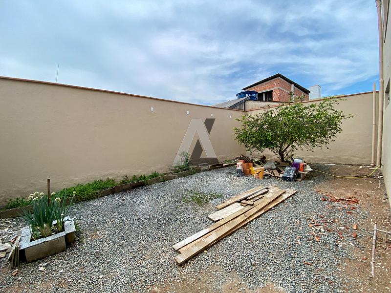 Ampla Casa com Ponto Comercial — foto 26