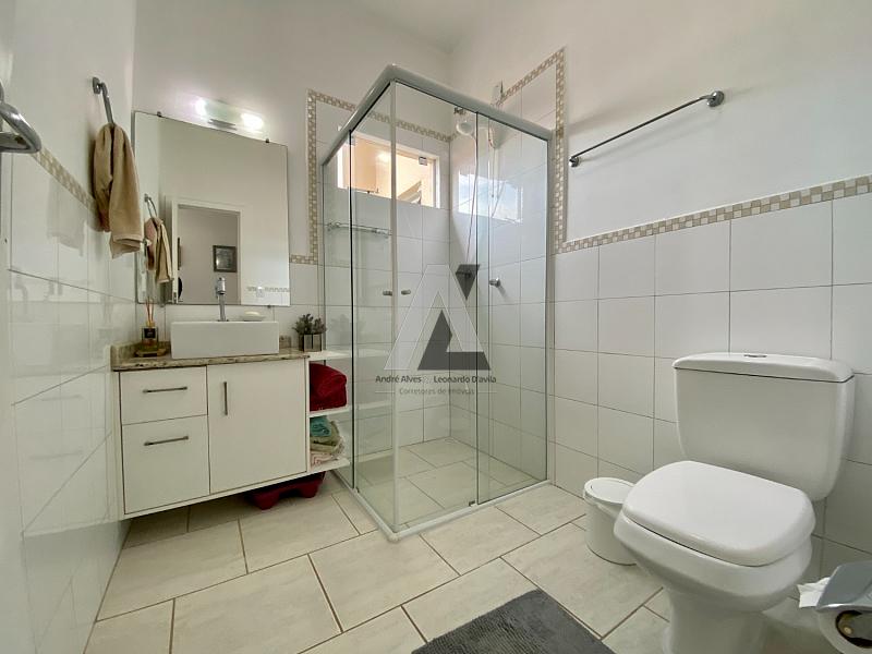 Ampla Casa com Ponto Comercial — foto 18