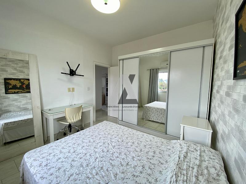 Ampla Casa com Ponto Comercial — foto 23