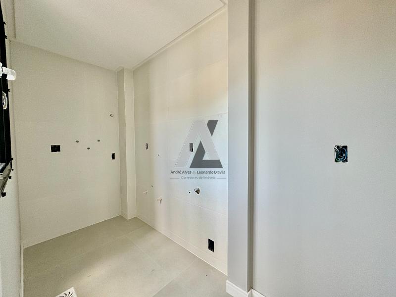 Amplo Sobrado Alto Padrão — foto 7