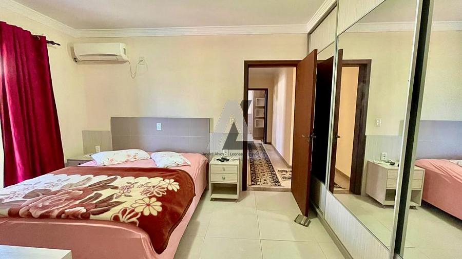 Linda Casa no Centro — foto 24