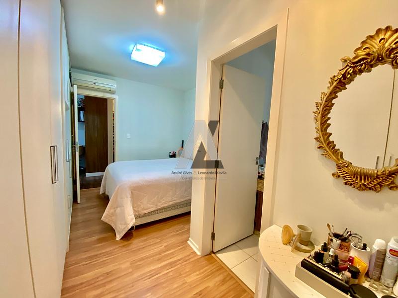 Lindo Sobrado em Condomínio Centro — foto 17