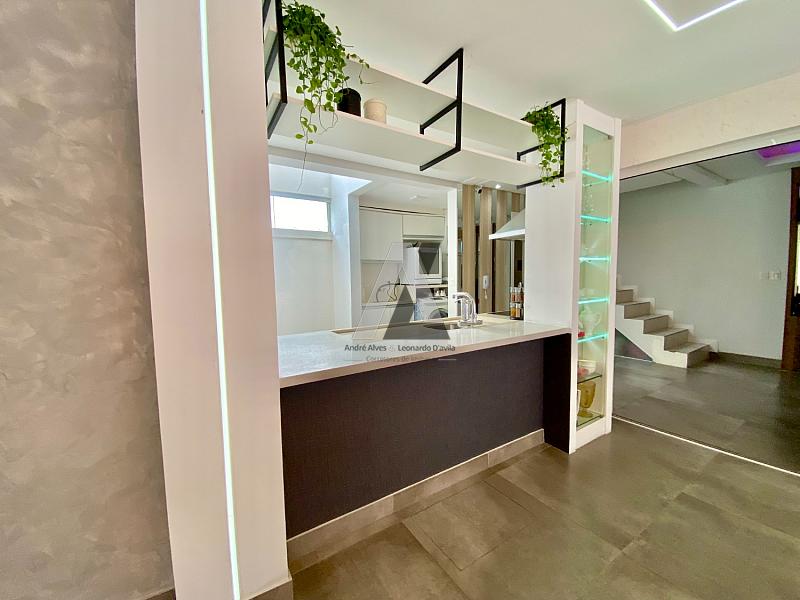 Amplo Sobrado em Condomínio — foto 10