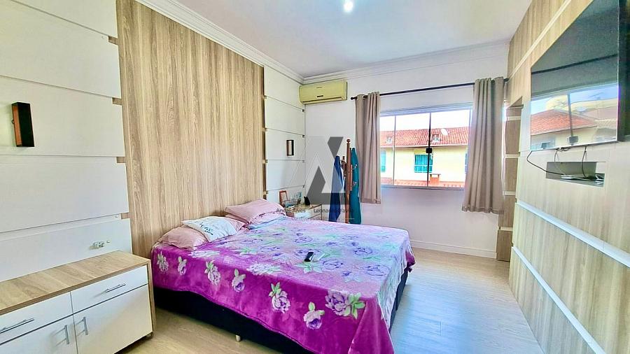 Sobrado Diferenciado no Centro — foto 5