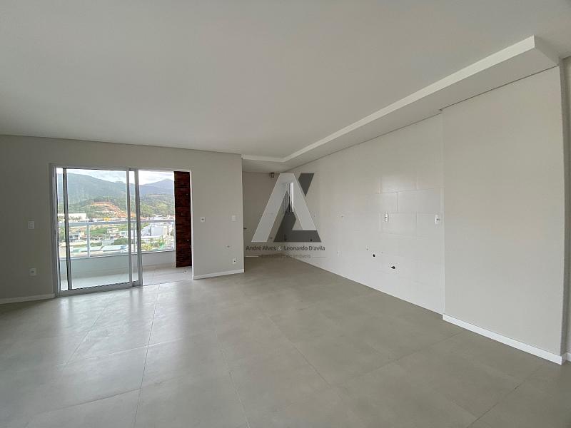 Ampla Cobertura em Camboriú — foto 2