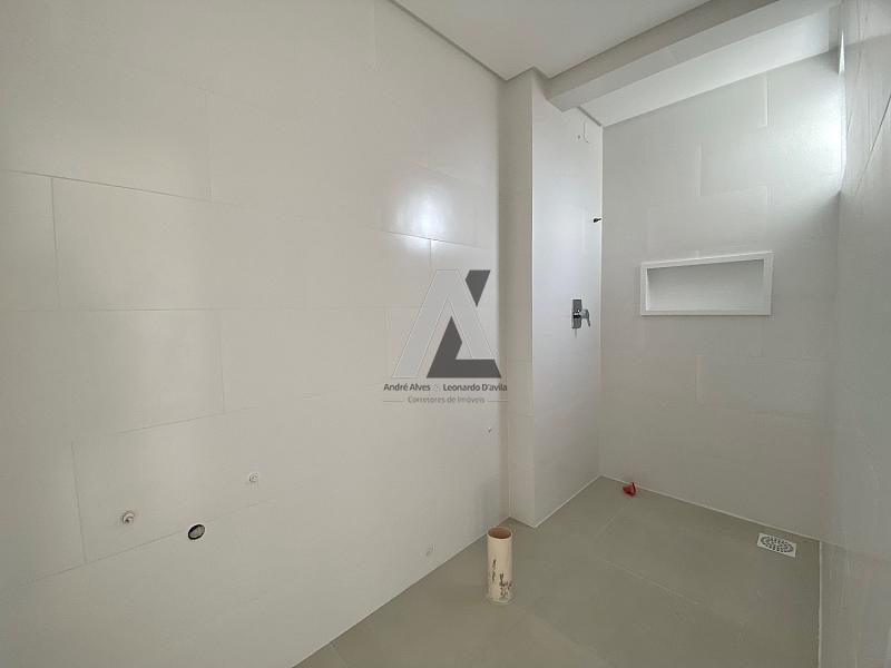 Ampla Cobertura em Camboriú — foto 18