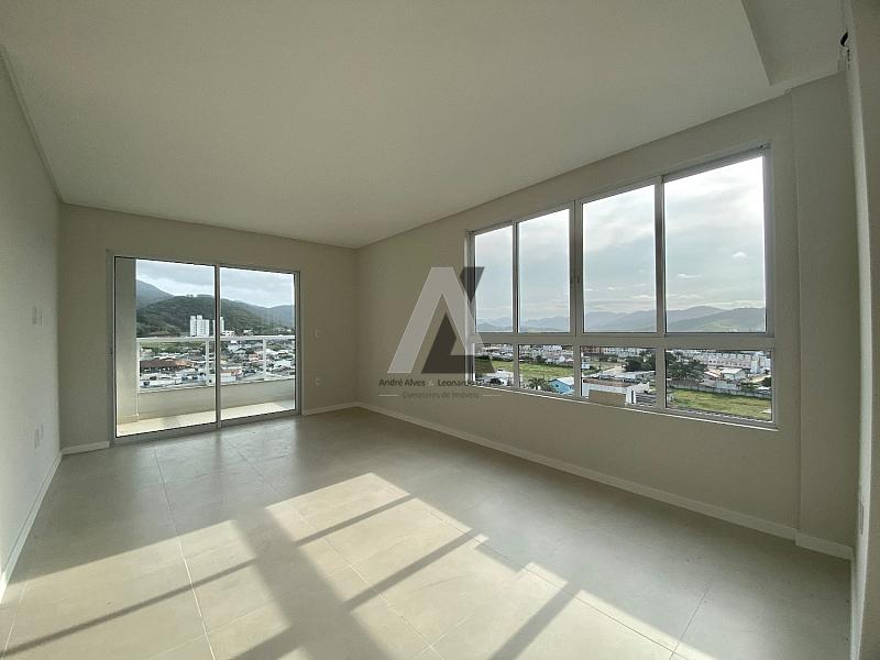 Ampla Cobertura em Camboriú — foto 19