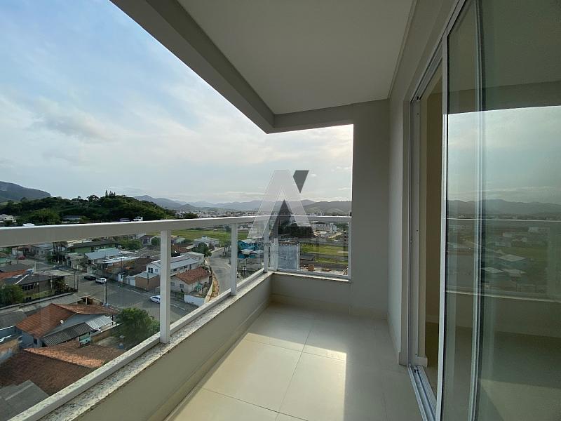 Ampla Cobertura em Camboriú — foto 25