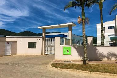 Apartamento com 2 quartos para alugar, 55m², 1 banheiro, 1 garagem - Rio Pequeno - Camboriú