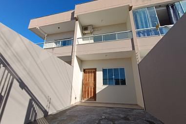 Sobrado com 2 quartos à venda, 70m², 1 banheiro, 1 garagem - Areias - Camboriú
