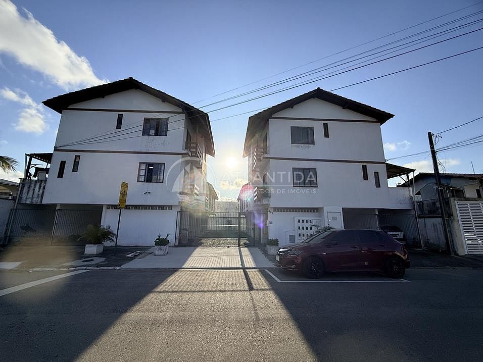 Sobrado 2 dormitórios Vila Real Balneario Camboriu