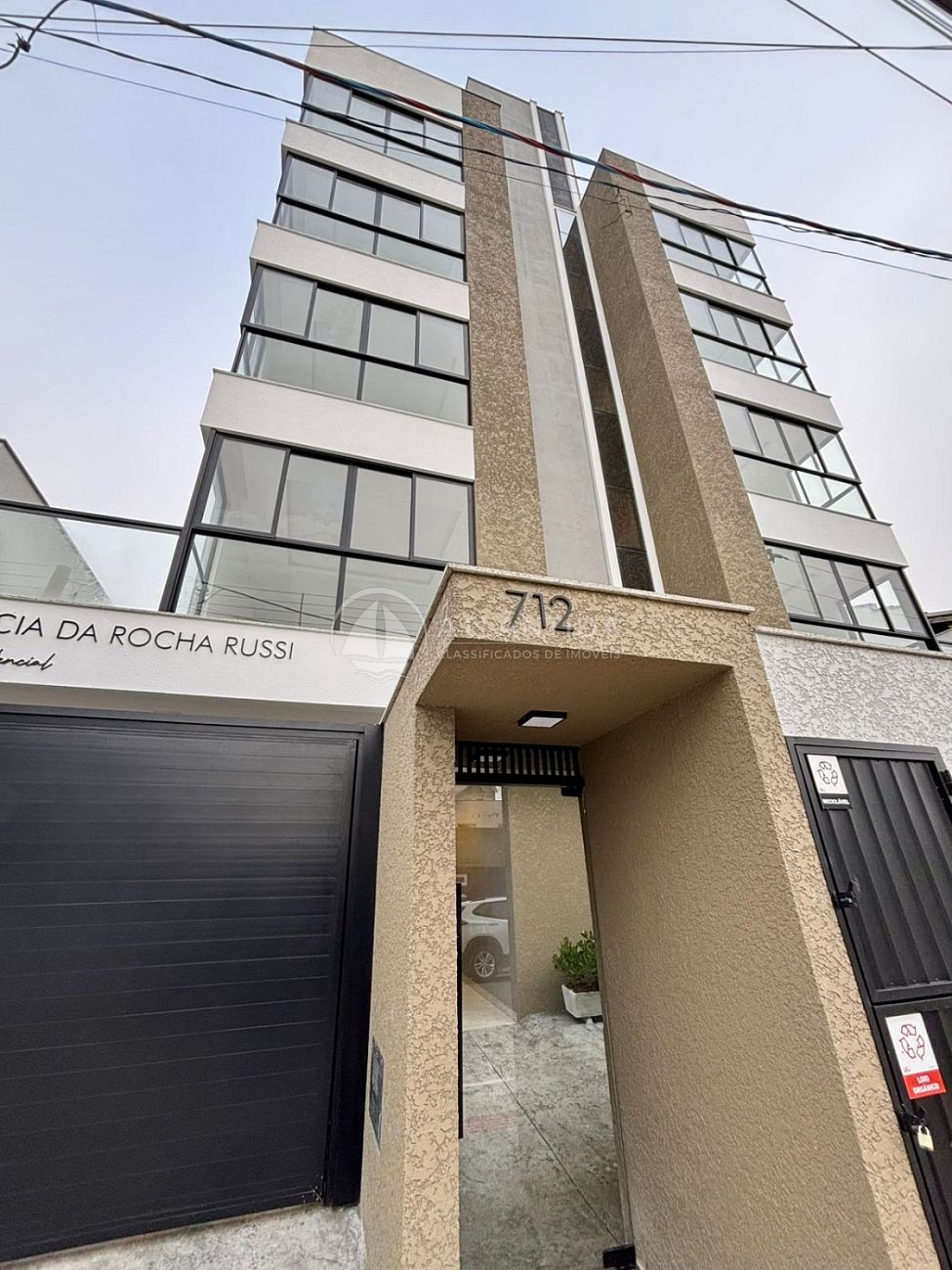 Apartamento 02 suítes - Areias - Camboriú