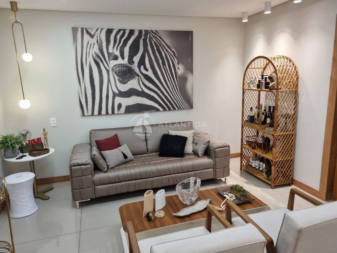 Casa de 03 dormitórios - São Francisco de Assis - Camboriú