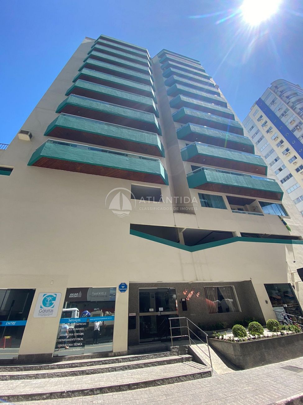 Apartamento 1 suíte + 1 dorm. Centro Balneário Camboriú