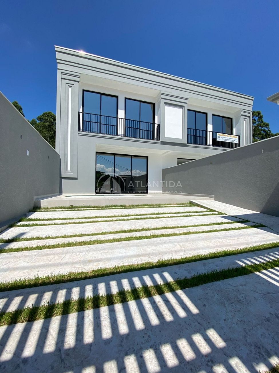 Sobrado 03 suítes - Lot.Terras Altas - Camboriú