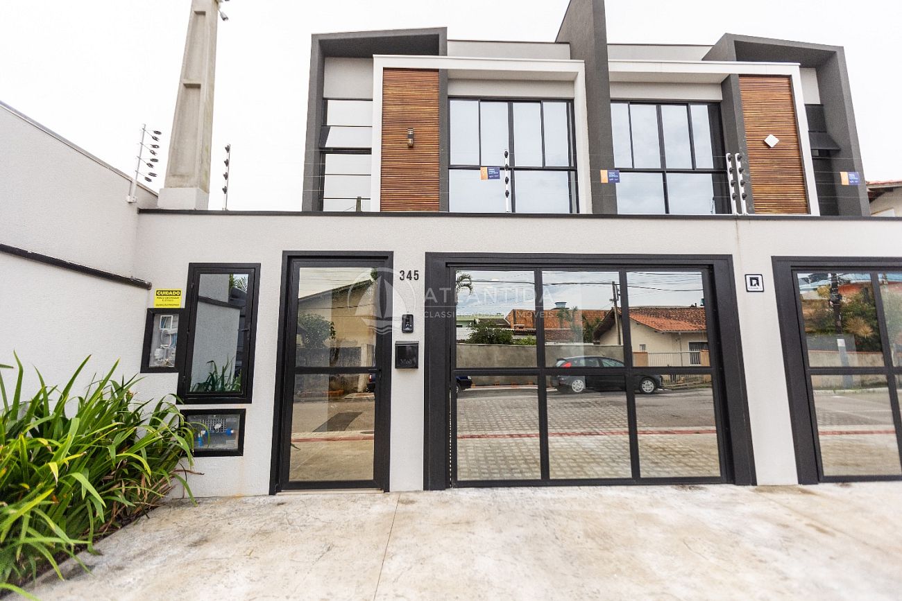 Sobrado mobiliado e equipado - Vila Real - Balneário Camboriú