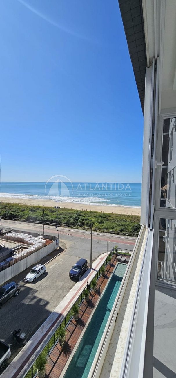 Apartamento com 3 suítes e 3 vagas