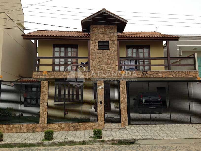 Casa com 4 dormitórios - Santa Regina IV - Camboriú!