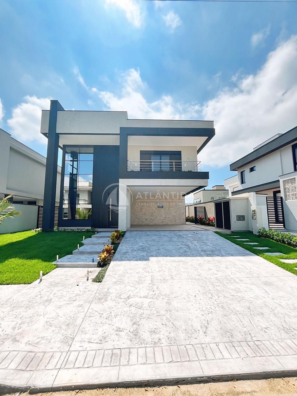 Casa duplex alto padrão no condomínio Caledônia Private Village, Camboriú!