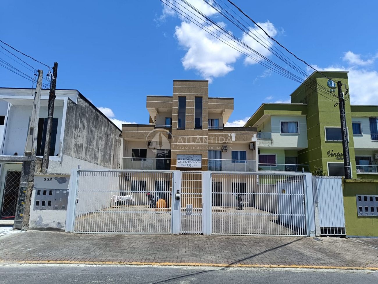 Apartamento cobertura 2 dormitórios e terraço - Santa Regina - Camboriú