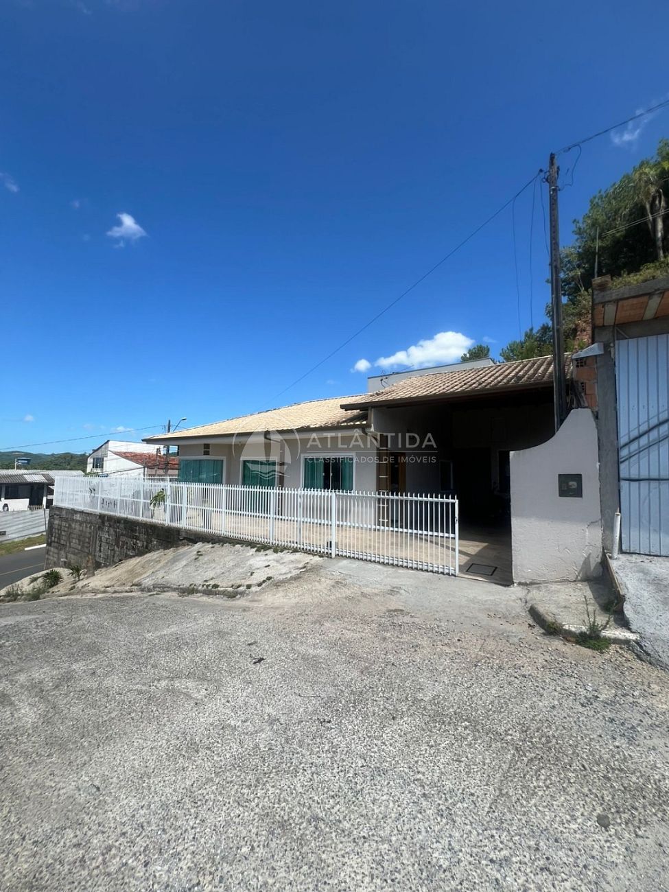 Casa térrea 3 dormitórios - Tabuleiro - Camboriú