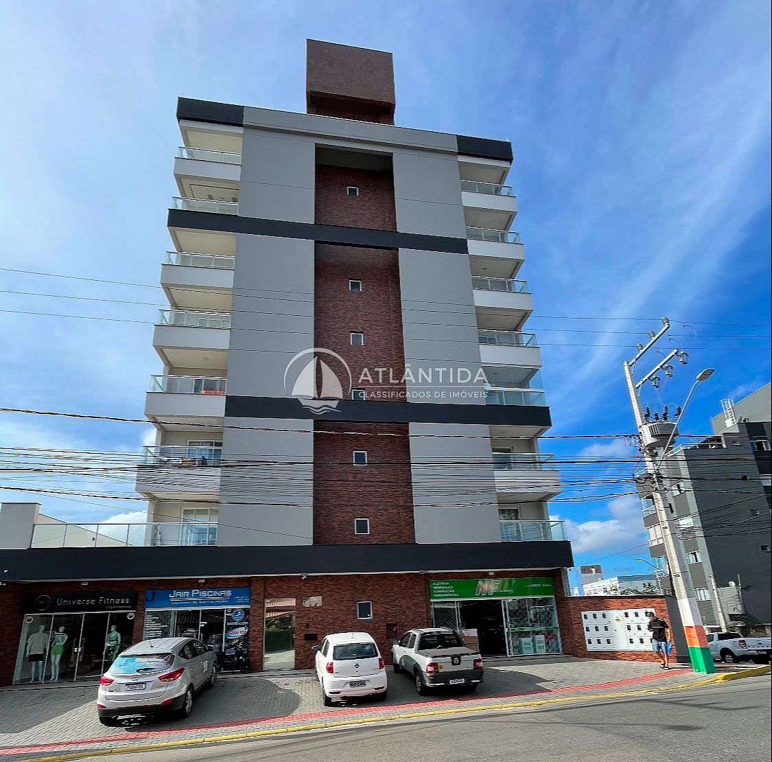 Apartamento semimobiliado 2 dormitórios - Areias - Camboriú